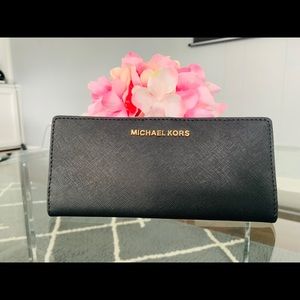 Michael Kors Jet Set Travel Flat Slim Bifold WLT